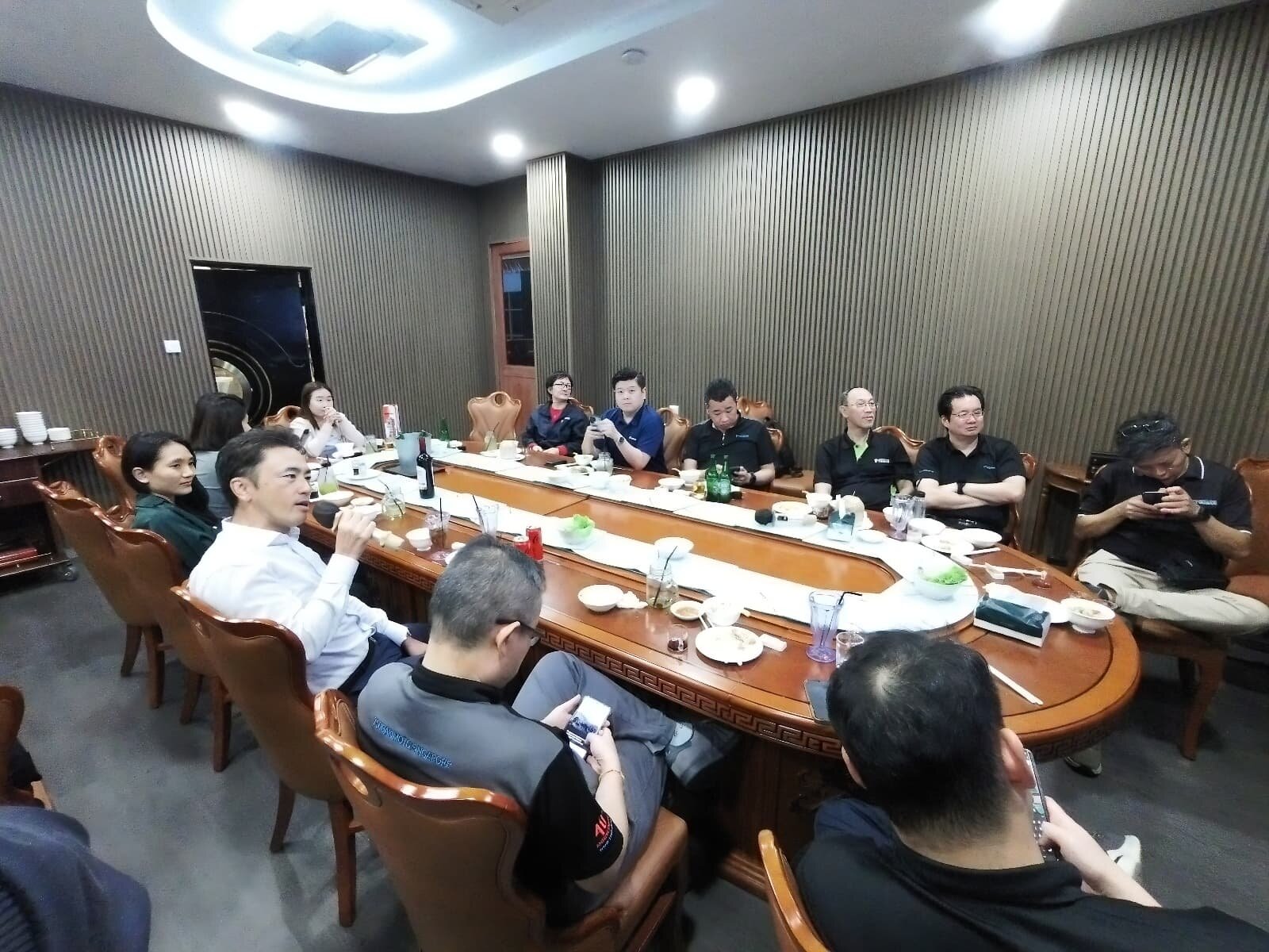 christmas-gathering-night